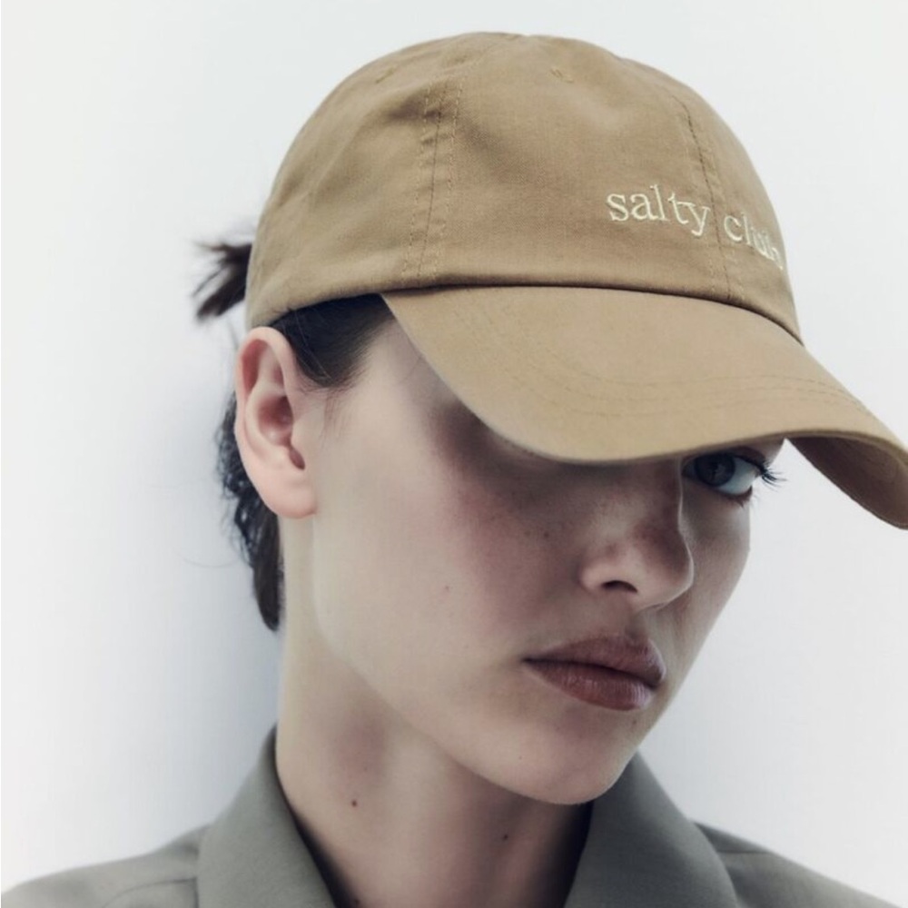 Zara WASHED TEXT CAP. Sand. Size S-M. New with Tags.